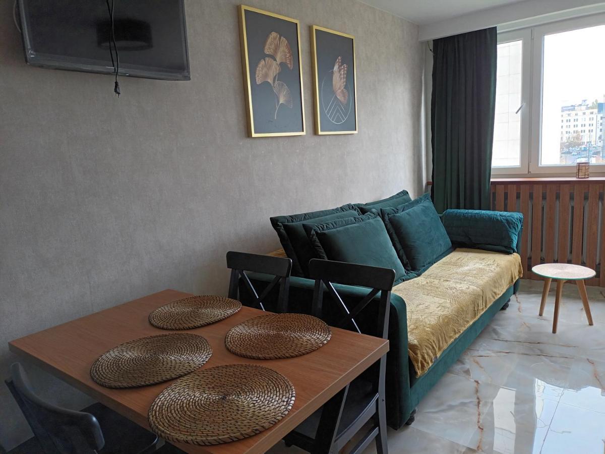Green Apartament W Centrum Варшава Экстерьер фото
